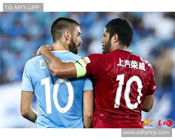 2018年大连一方与上海申花激战回顾精彩瞬间与赛季影响分析 2018年大连一方与上海申花激战回顾精彩瞬间与赛季影响分析