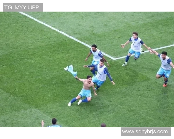 圣彼得堡泽尼特迎战莫斯科火车头争夺俄超联赛冠军荣耀之战