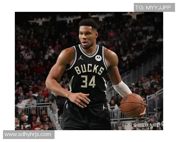 前同曦外援哈里斯男篮世预赛砍42分+8记三分,两项纪录均为前史第2 前同曦外援哈里斯男篮世预赛砍42分+8记三分,两项纪录均为前史第2